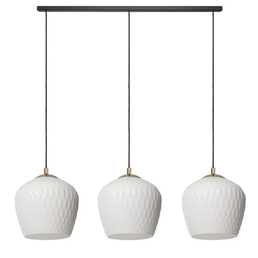 Zdjęcie produktowe lampy wiszącej z trzema białymi kloszami