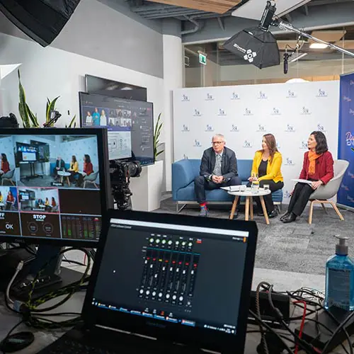 Studio do transmisji online i wideopodcastów w Warszawie